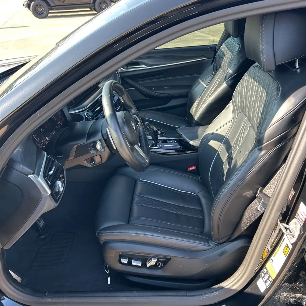 2023 BMW 5-Series M550xi