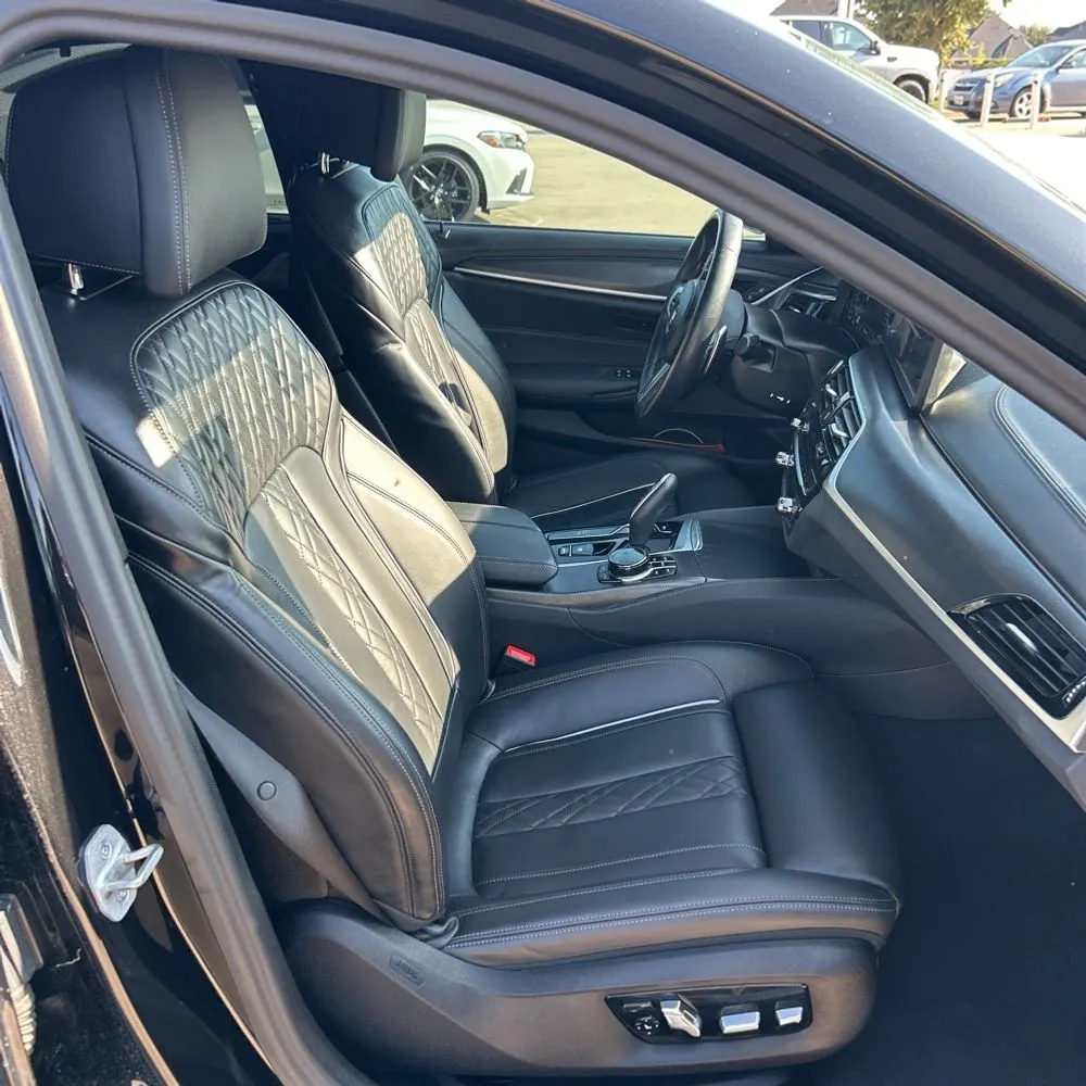 2023 BMW 5-Series M550xi