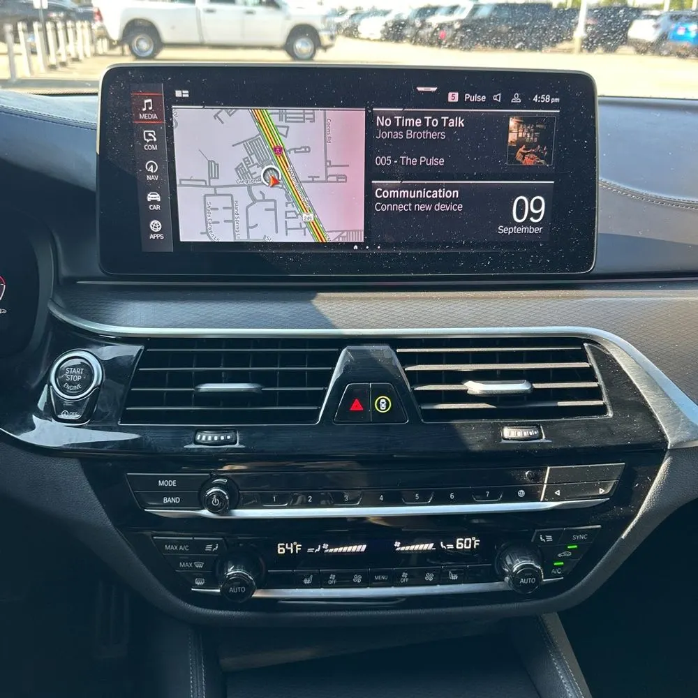 2023 BMW 5-Series M550xi