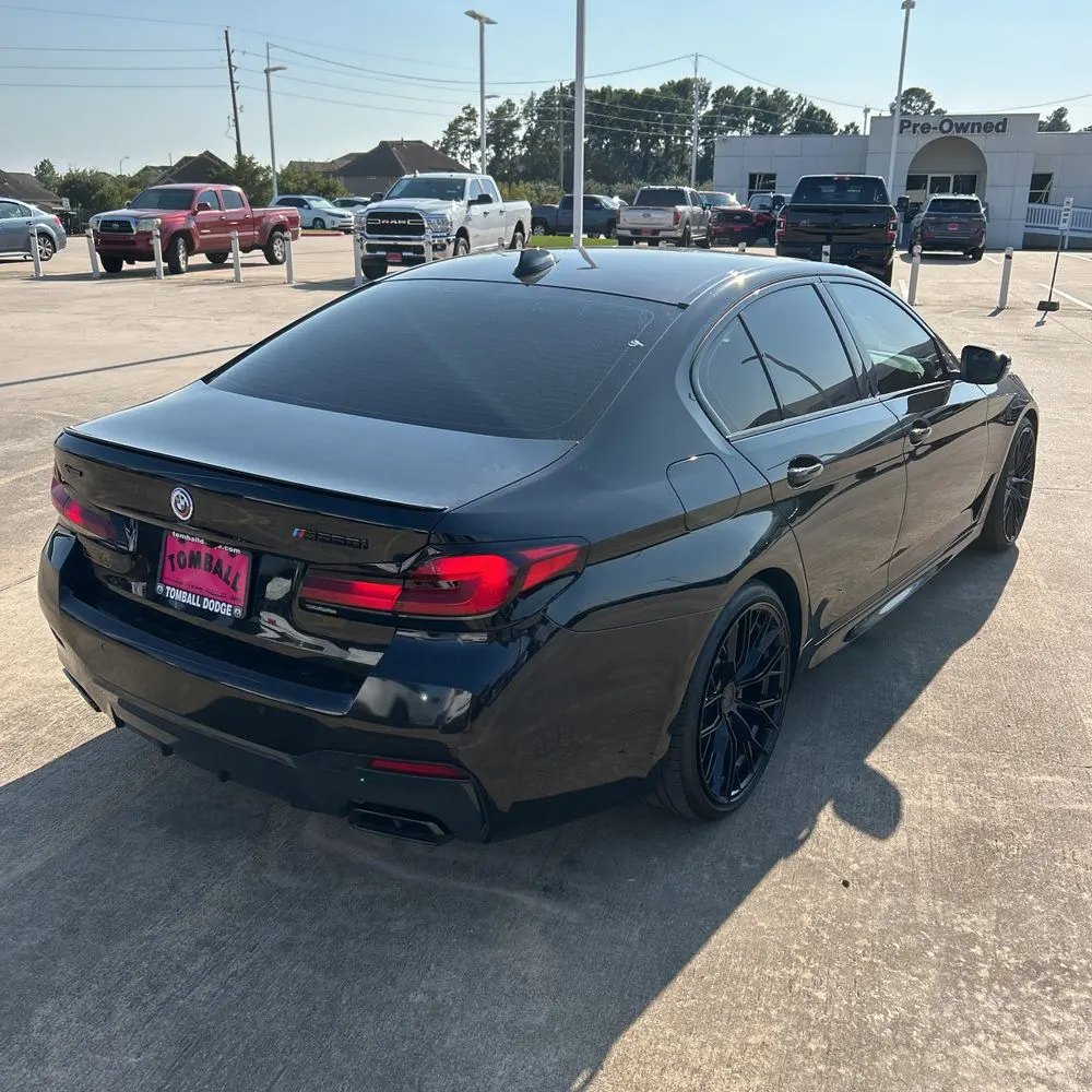 2023 BMW 5-Series M550xi
