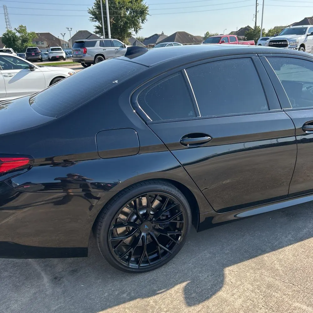 2023 BMW 5-Series M550xi
