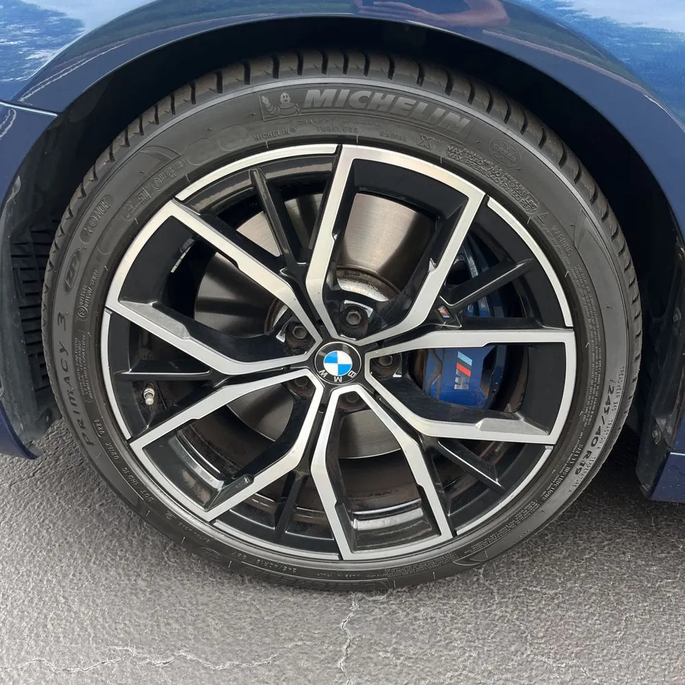 2021 BMW 5-Series M550xi