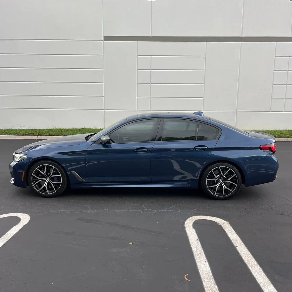 2021 BMW 5-Series M550xi
