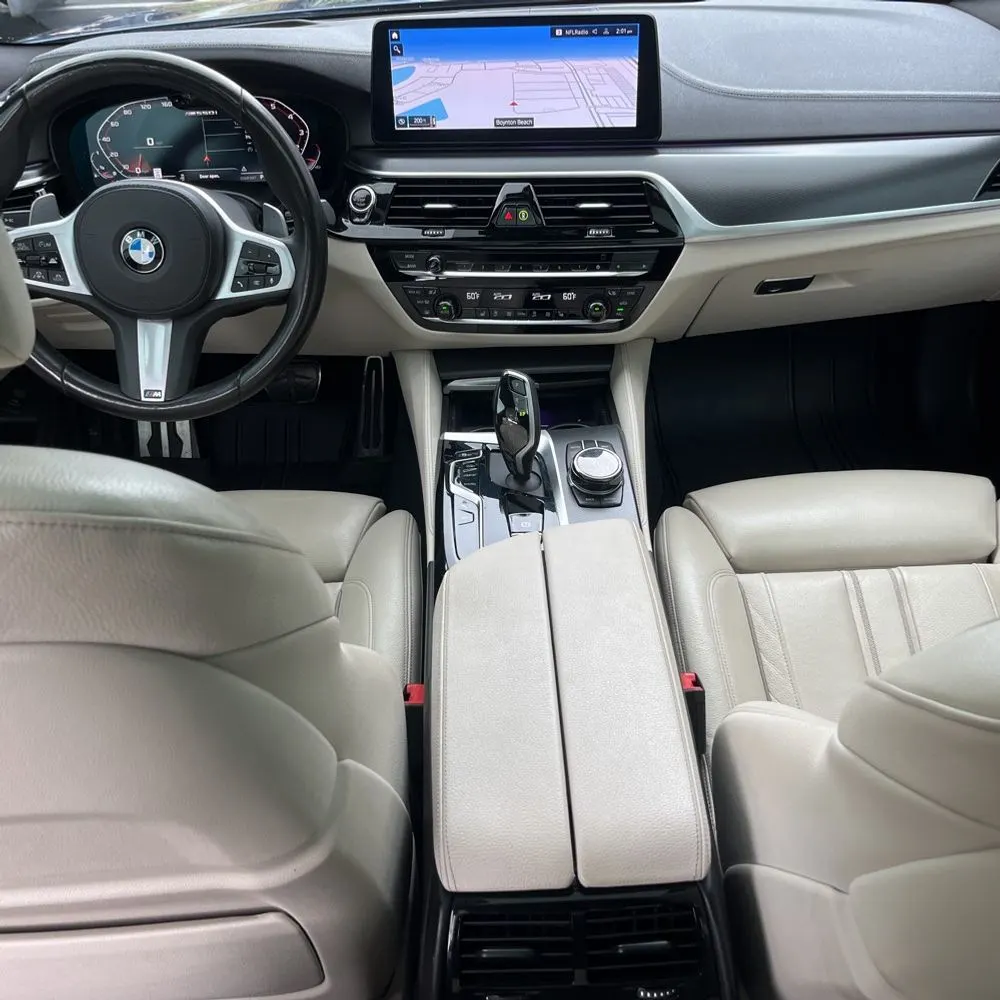 2021 BMW 5-Series M550xi