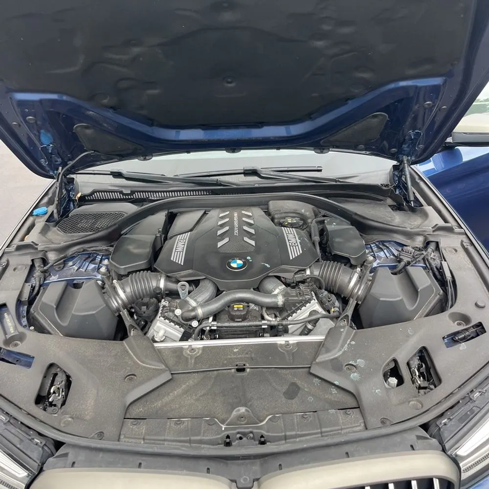 2021 BMW 5-Series M550xi