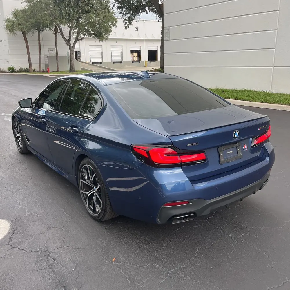 2021 BMW 5-Series M550xi