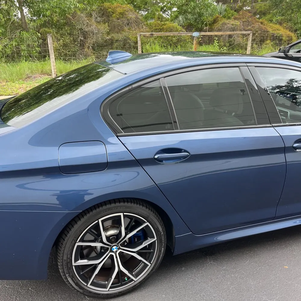 2021 BMW 5-Series M550xi