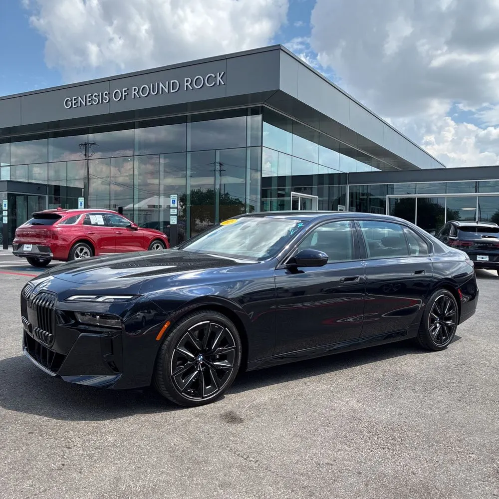 2023 BMW 7-Series 740i