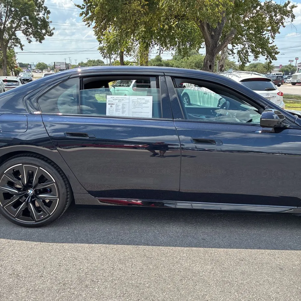 2023 BMW 7-Series 740i