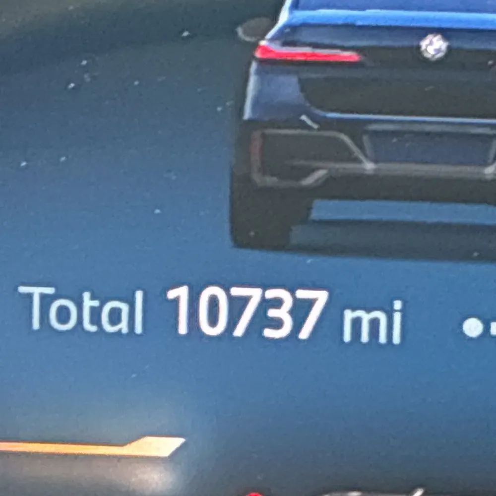 2023 BMW 7-Series 740i