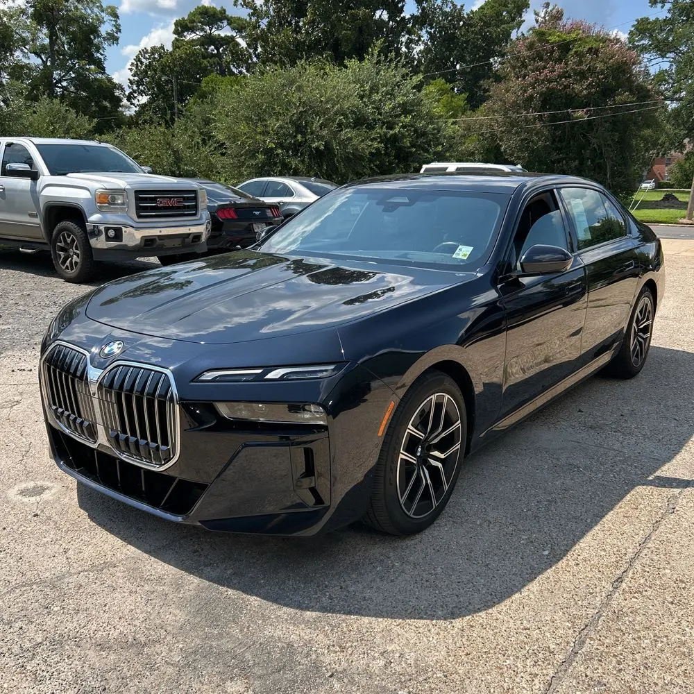 2024 BMW 7-Series 740i