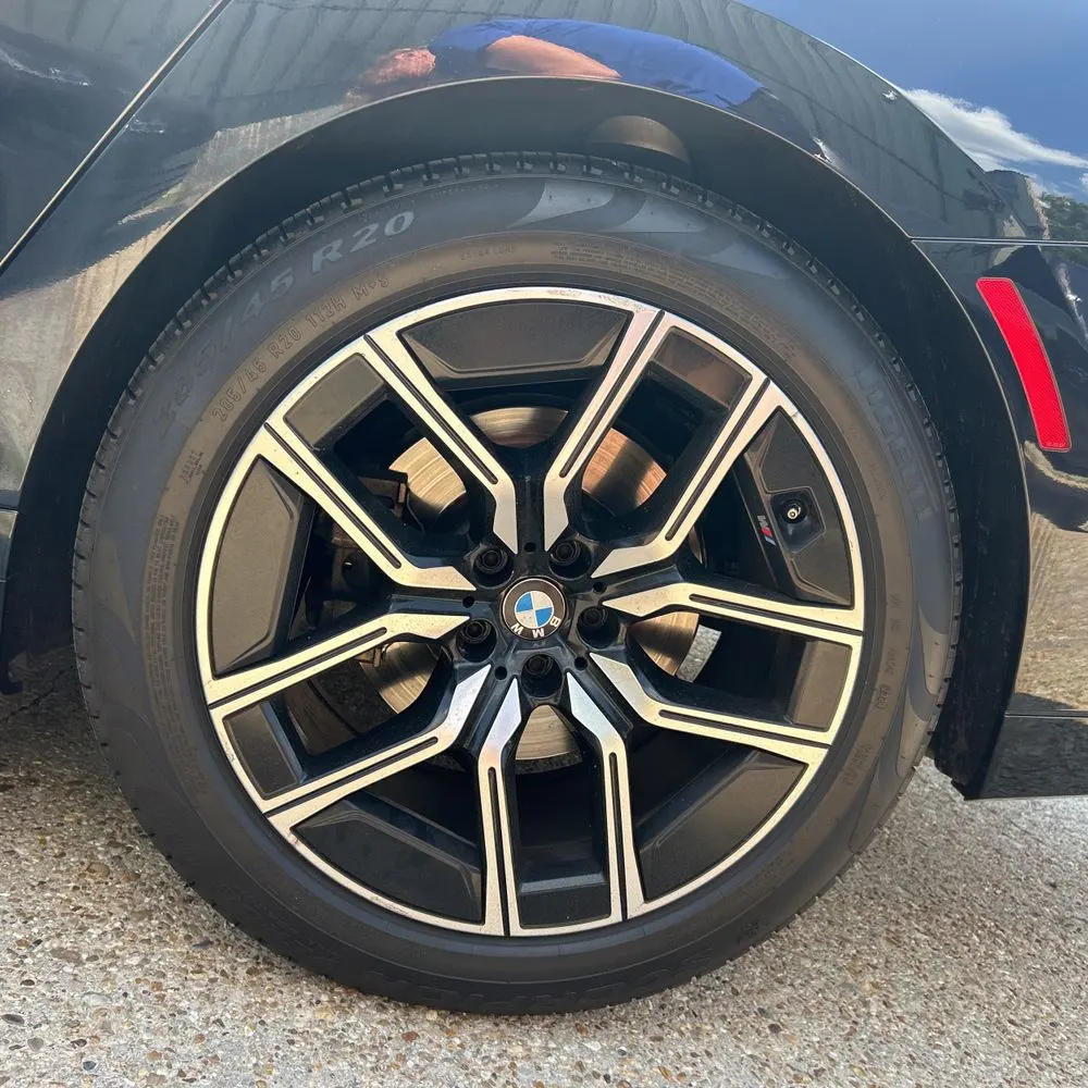 2024 BMW 7-Series 740i