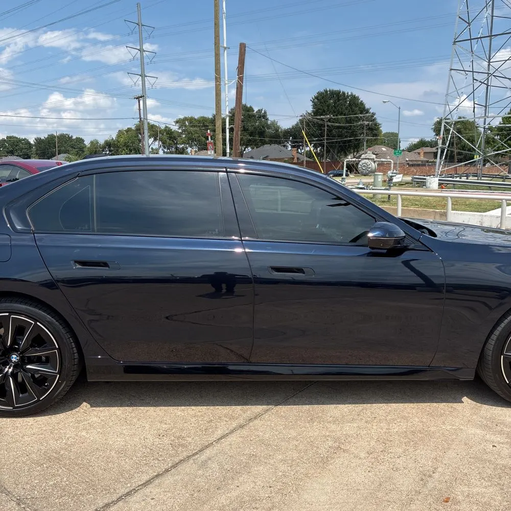 2023 BMW 7-Series 740i