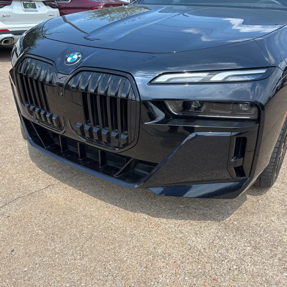 2023 BMW 7-Series 740i