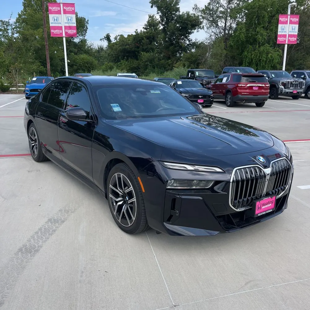 2024 BMW 7-Series 740i