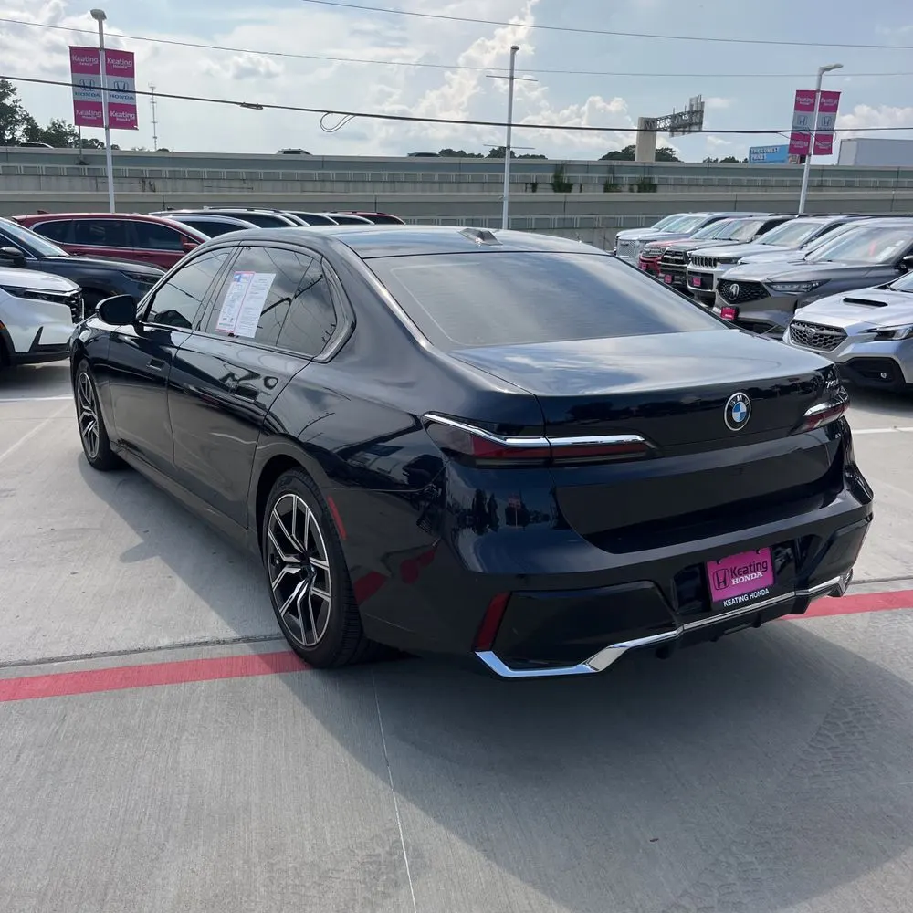 2024 BMW 7-Series 740i