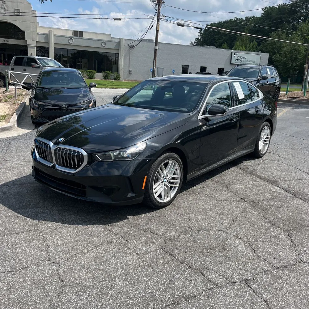 2025 BMW 5-Series 530i