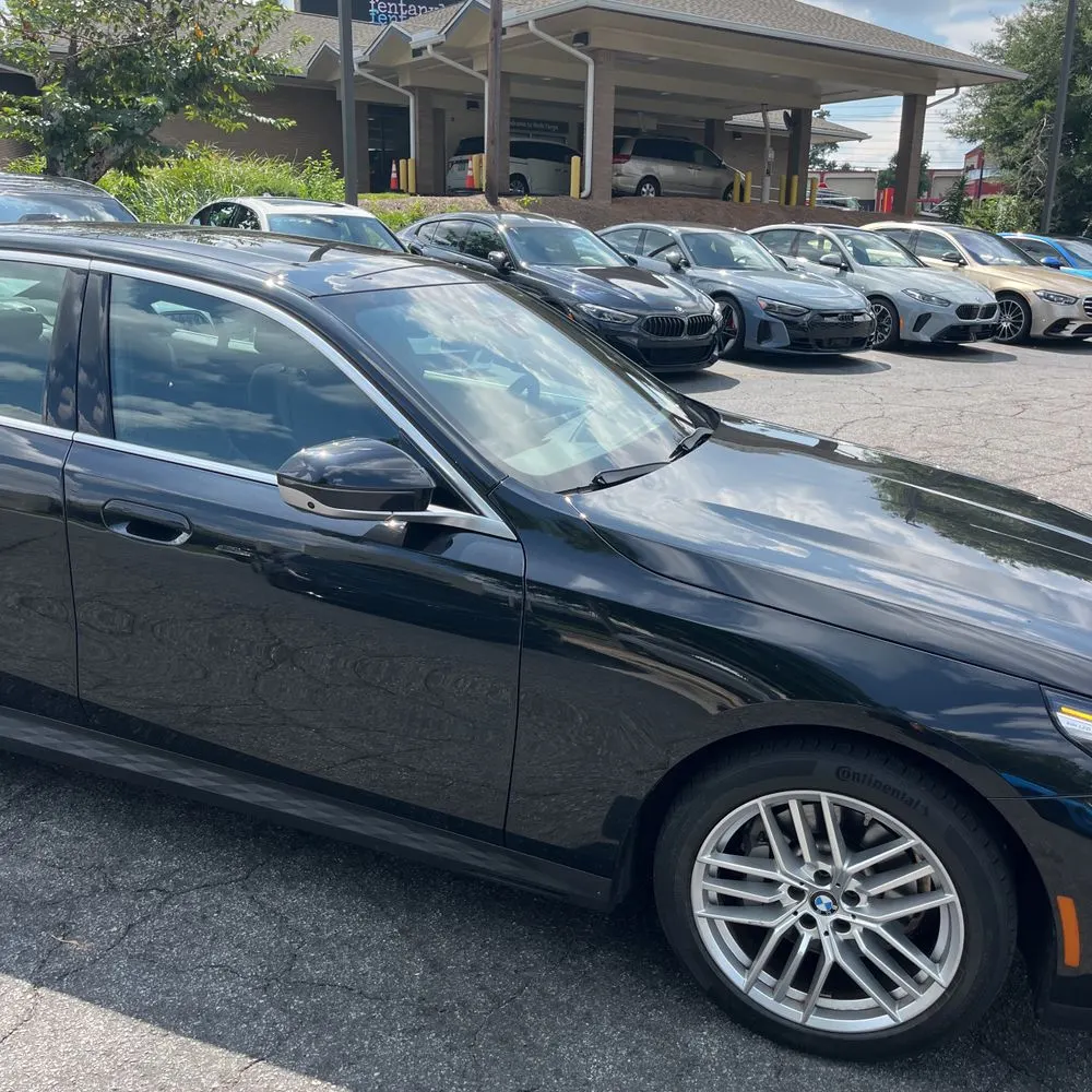 2025 BMW 5-Series 530i
