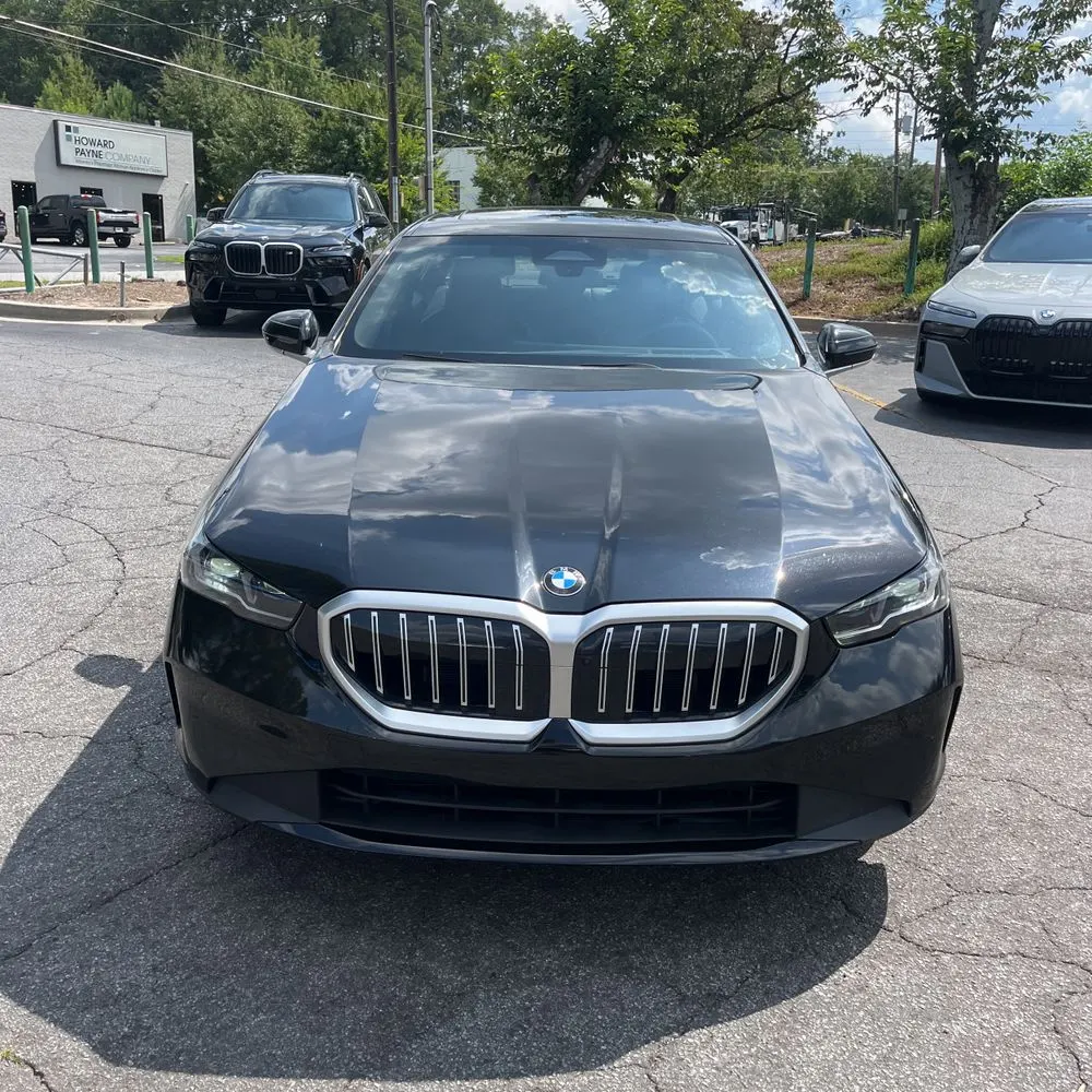 2025 BMW 5-Series 530i