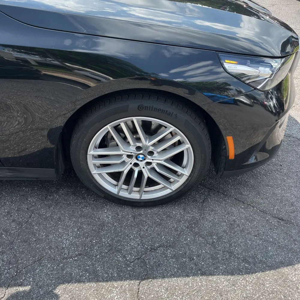 2025 BMW 5-Series 530i