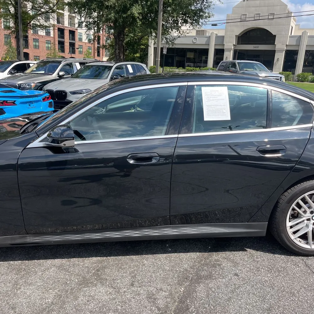 2025 BMW 5-Series 530i