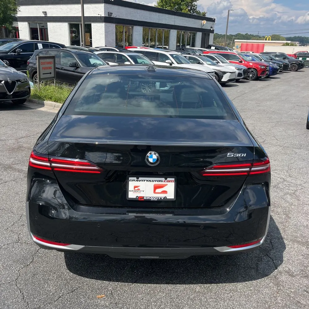 2025 BMW 5-Series 530i