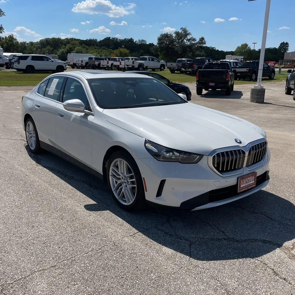 2025 BMW 5-Series 530i xDrive