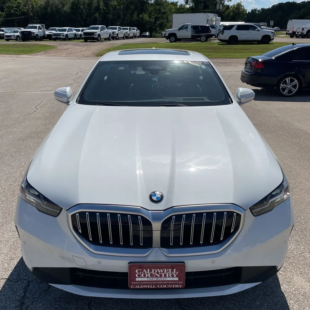 2025 BMW 5-Series 530i xDrive