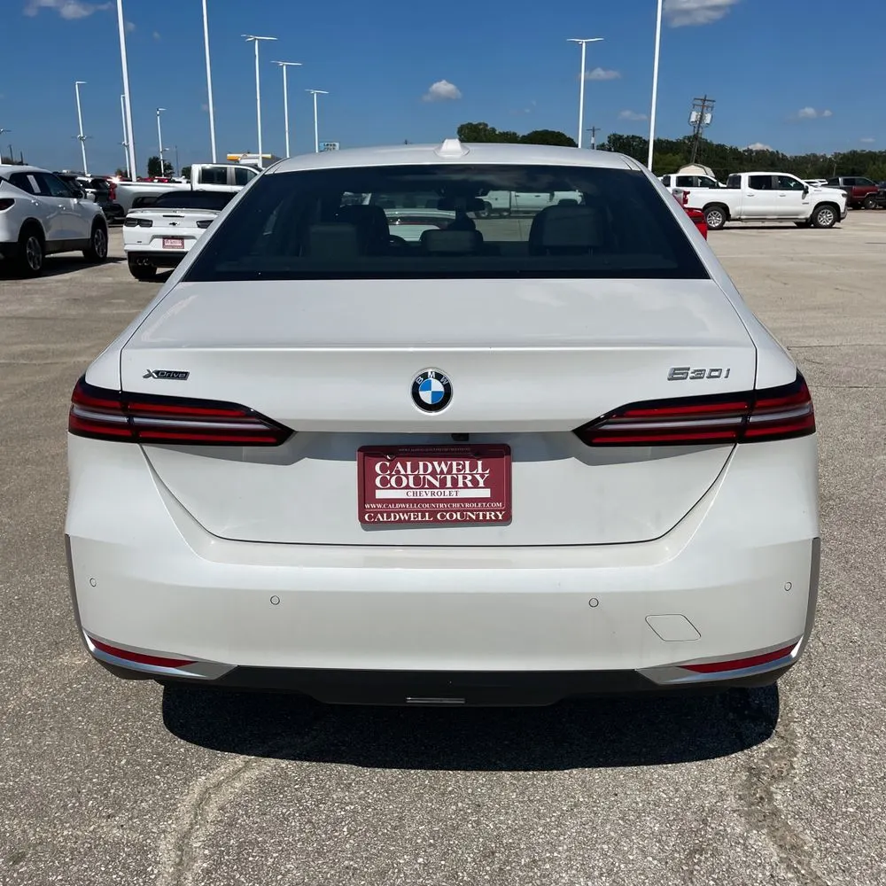 2025 BMW 5-Series 530i xDrive