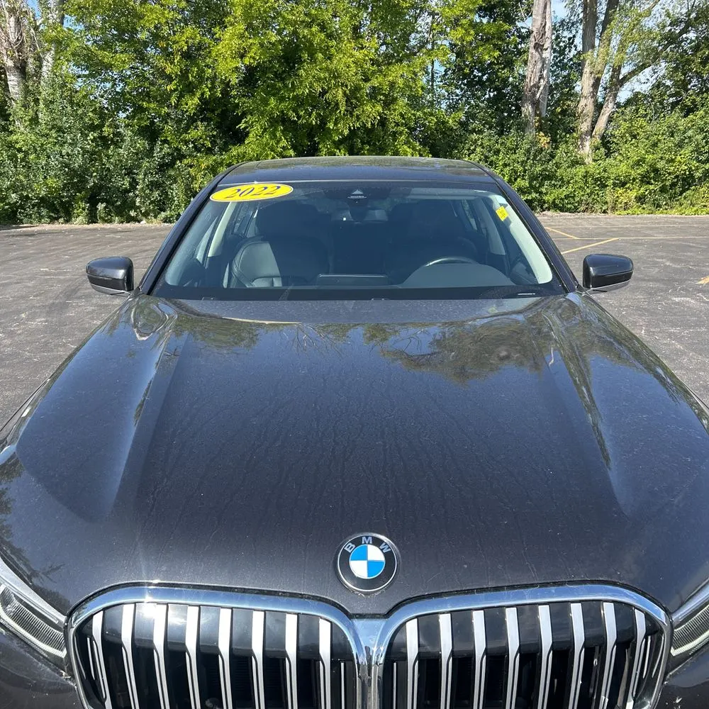 2022 BMW 7-Series 740i