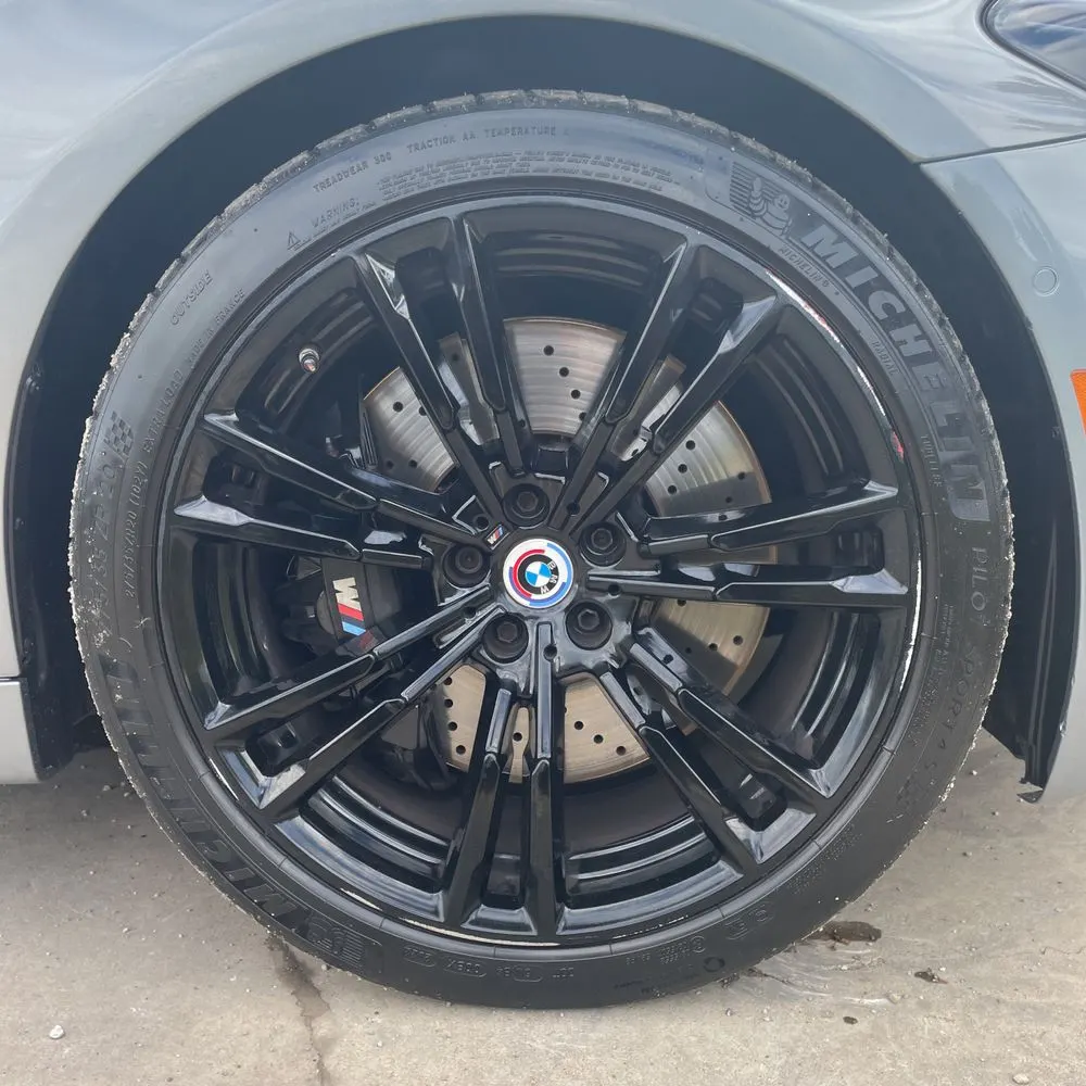 2023 BMW M5