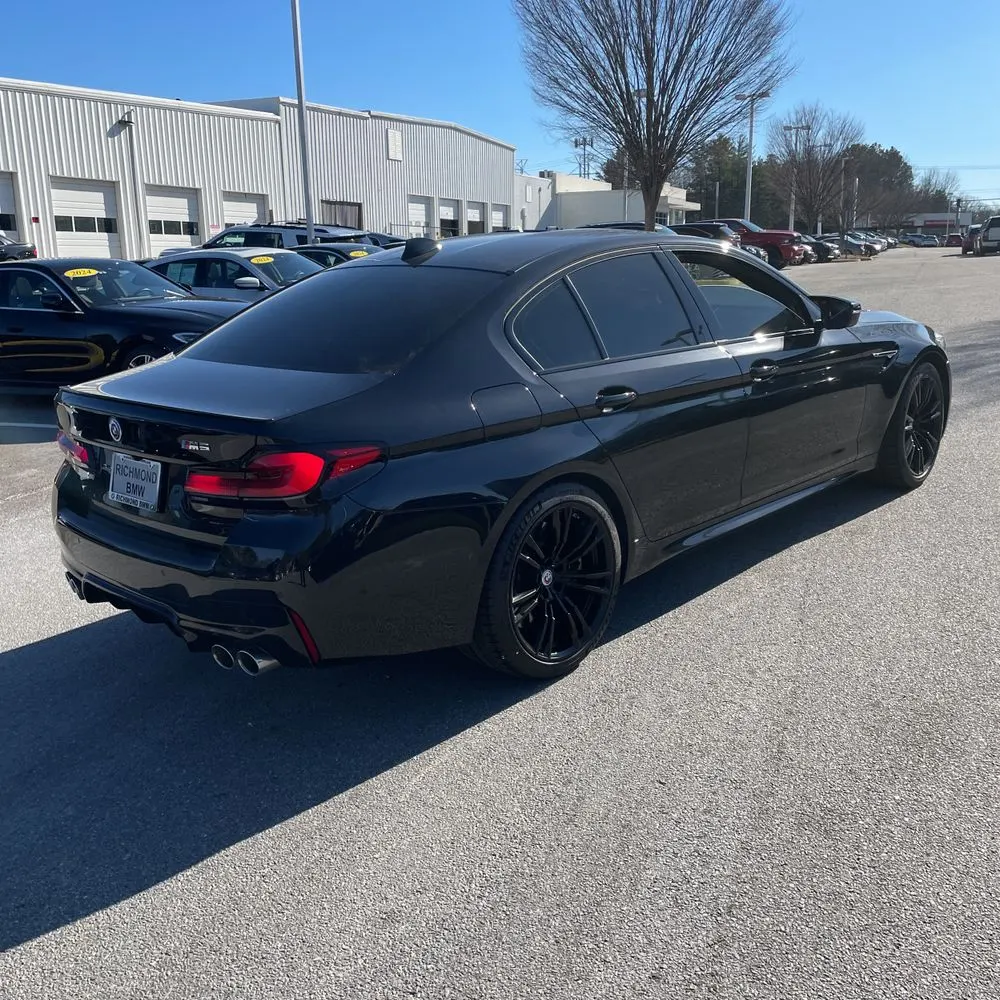 2023 BMW M5