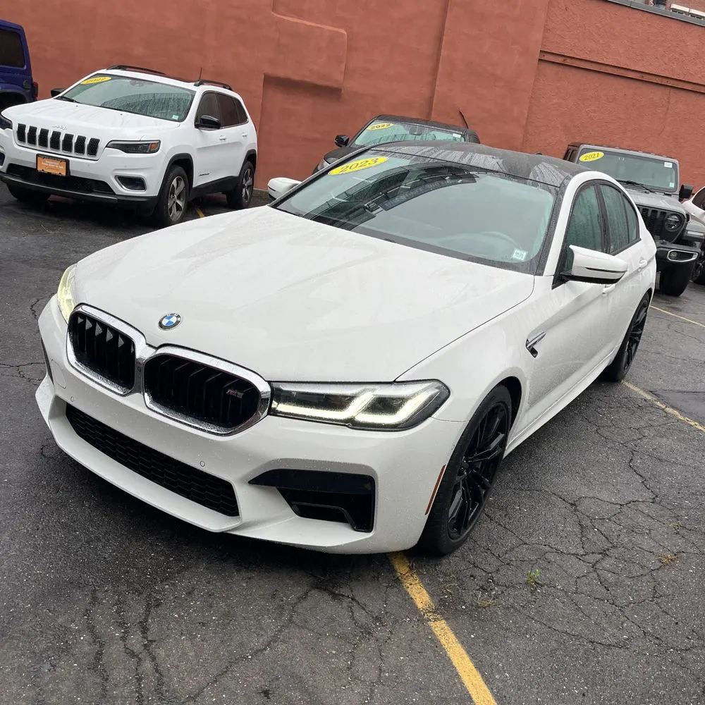 2023 BMW M5