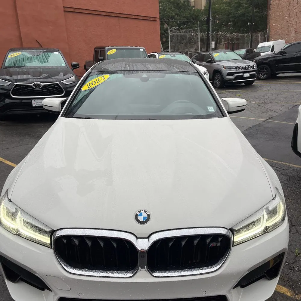2023 BMW M5