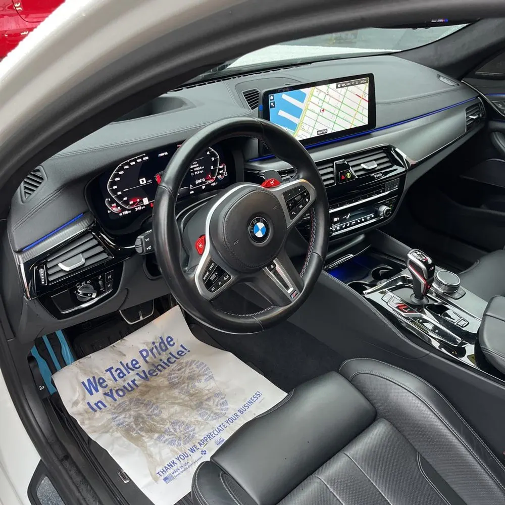 2023 BMW M5