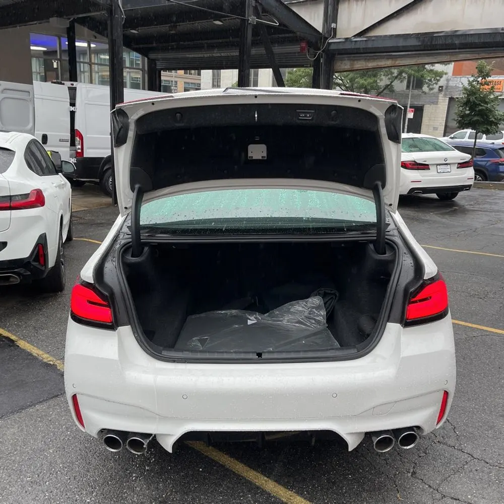 2023 BMW M5