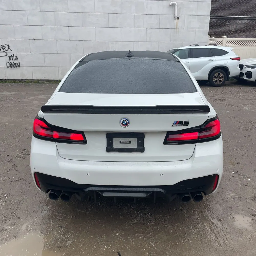 2023 BMW M5