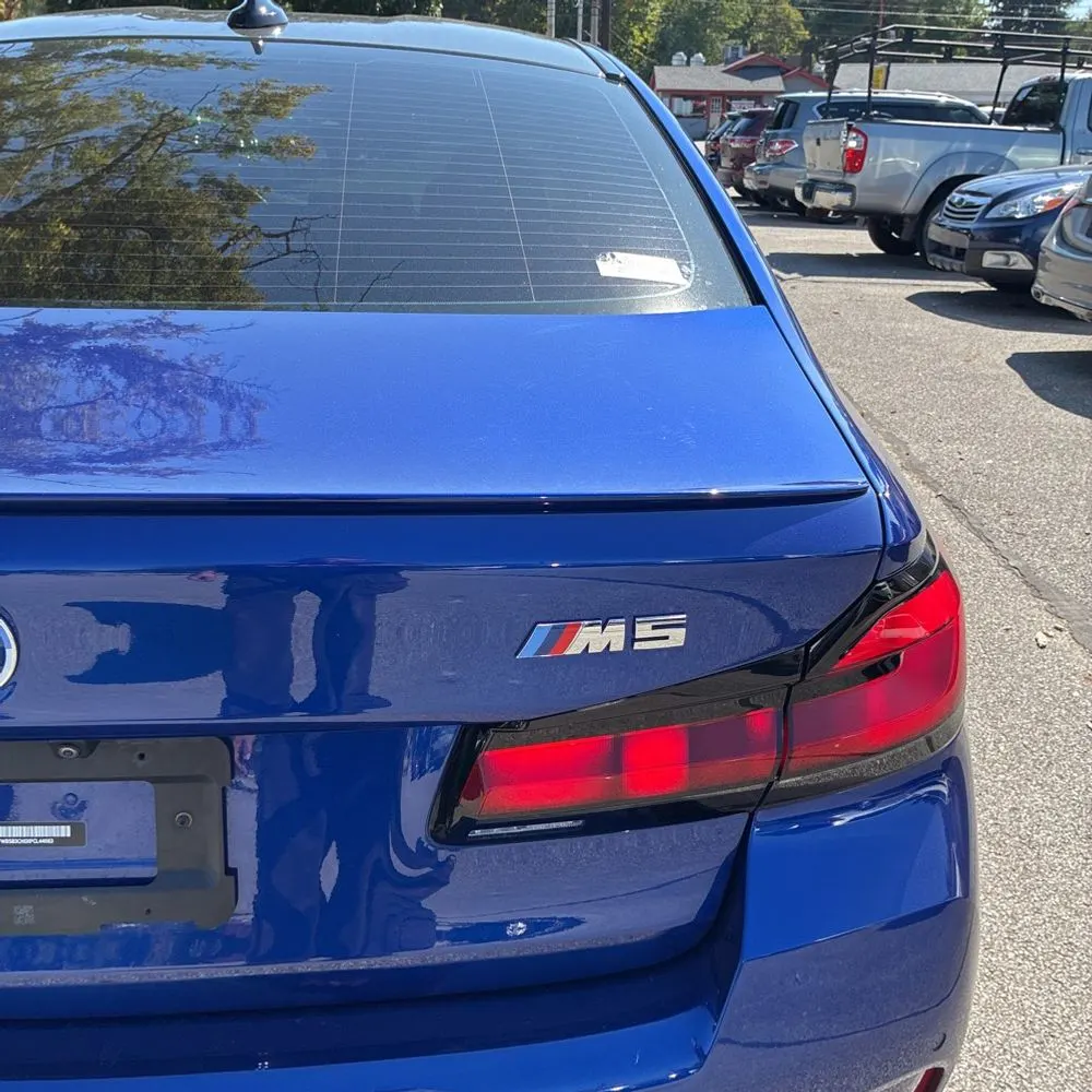2023 BMW M5