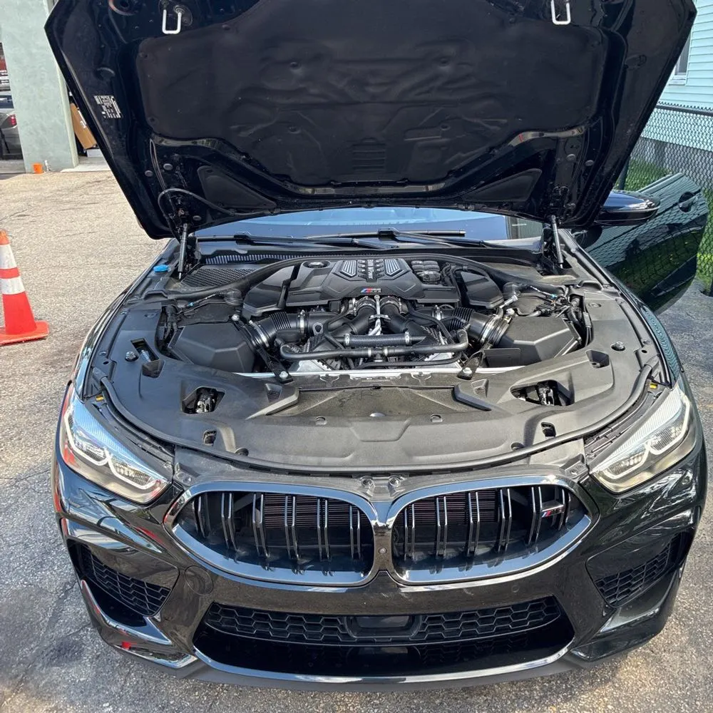 2022 BMW M8 Competition
