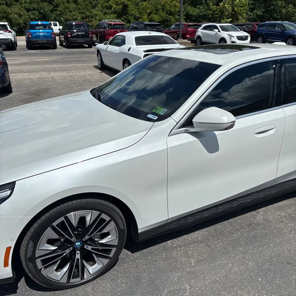 2025 BMW i5 xDrive40