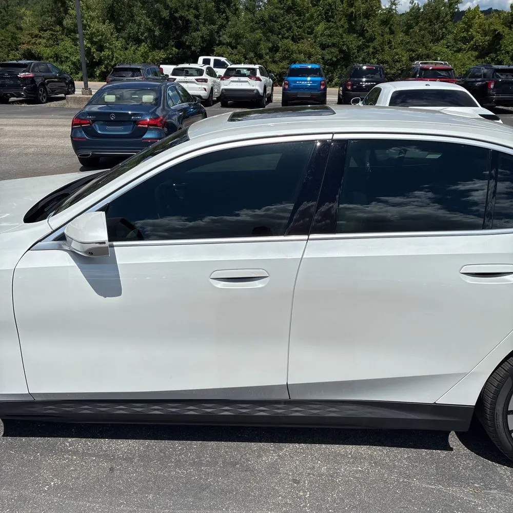 2025 BMW i5 xDrive40