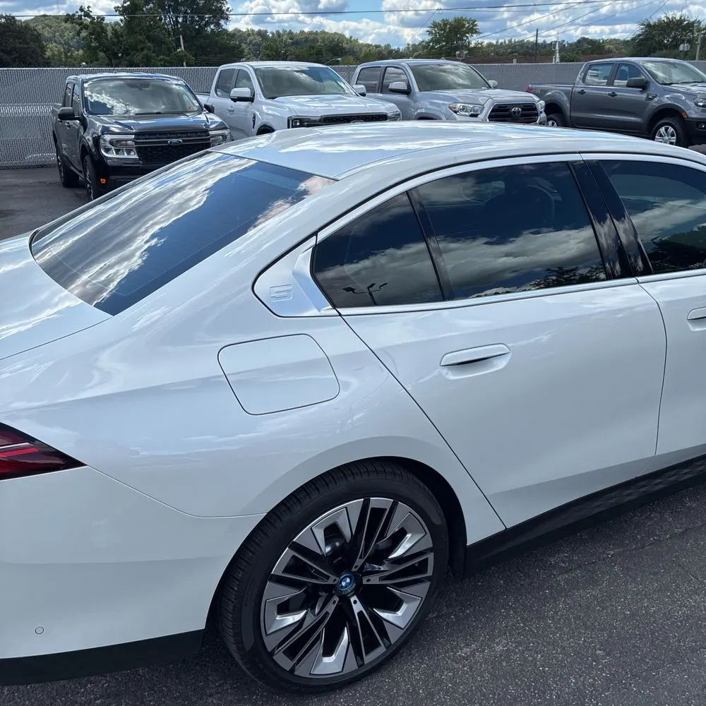 2025 BMW i5 xDrive40