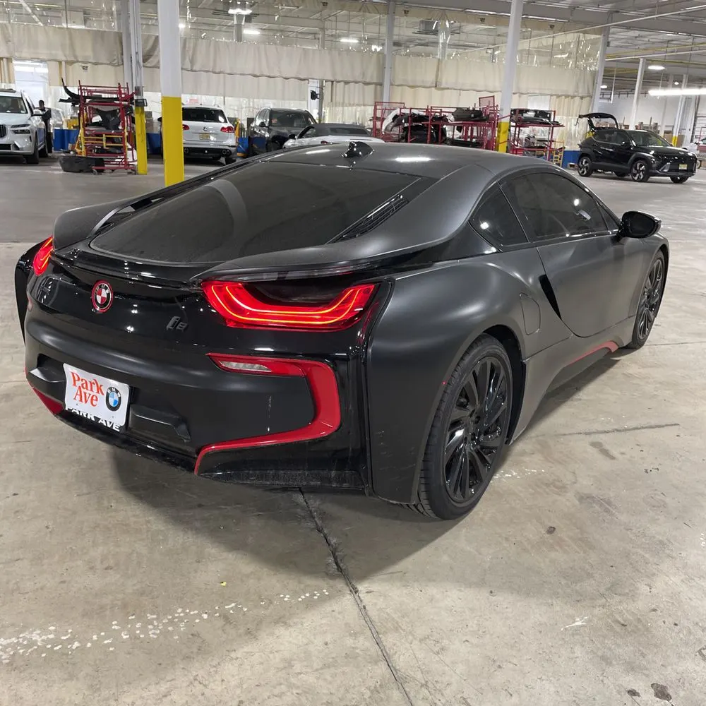 2016 BMW i8