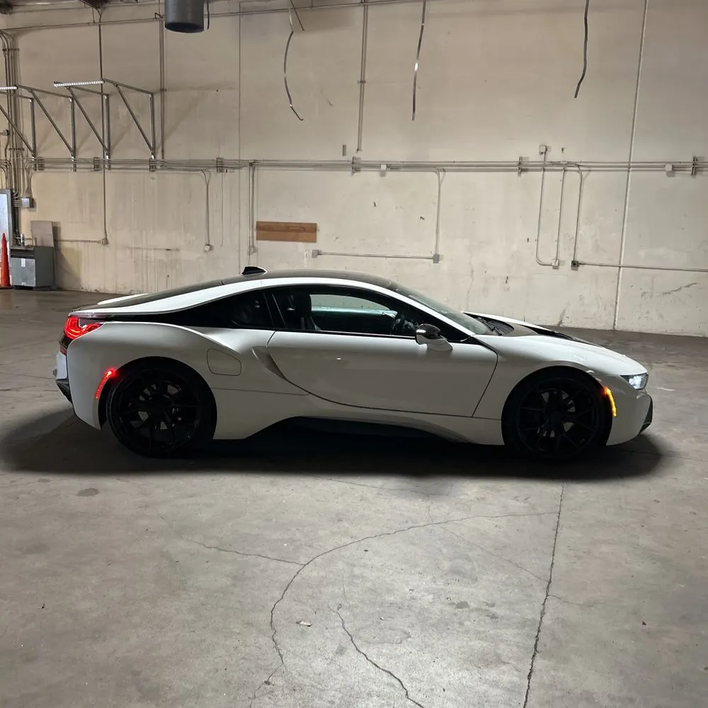 2016 BMW i8