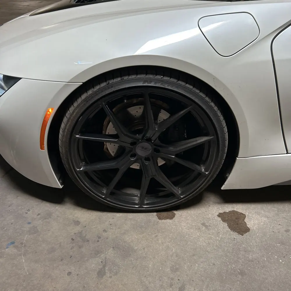 2016 BMW i8
