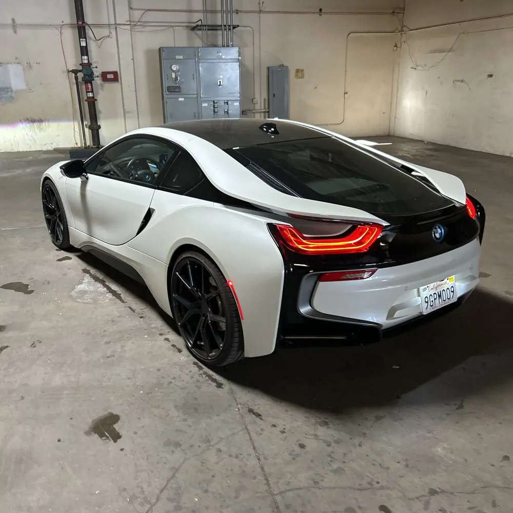 2016 BMW i8