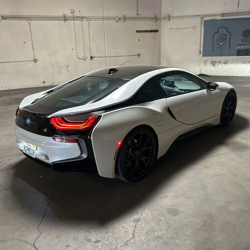 2016 BMW i8