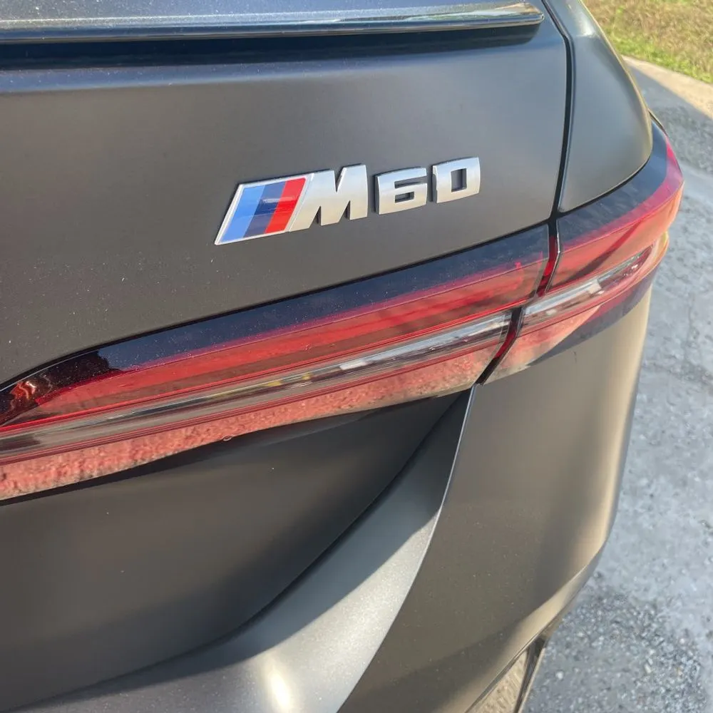 2025 BMW i5 M60