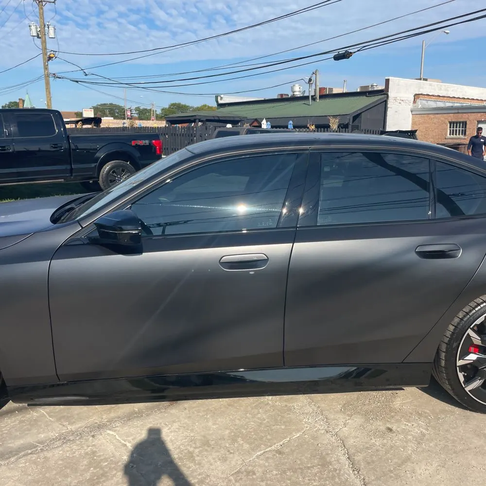 2025 BMW i5 M60