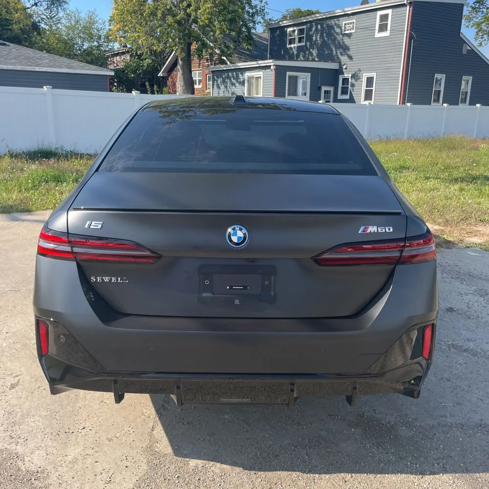 2025 BMW i5 M60